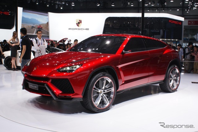 ランボルギーニ URUS（参考画像）