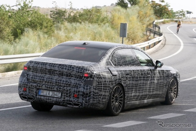 BMW 7シリーズ 改良新型のプロトタイプ