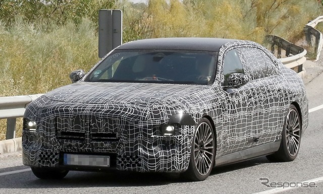 BMW 7シリーズ 改良新型のプロトタイプ