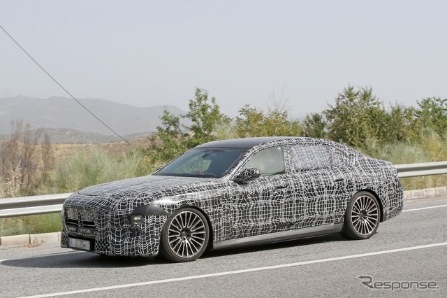 BMW 7シリーズ 改良新型のプロトタイプ