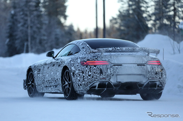 メルセデスAMG GT-Rスクープ写真