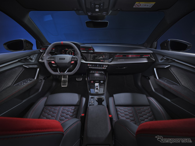アウディ RS 3 新型