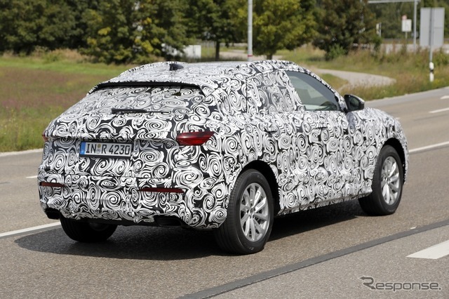 アウディ Q5スポーツバック 次期型プロトタイプ