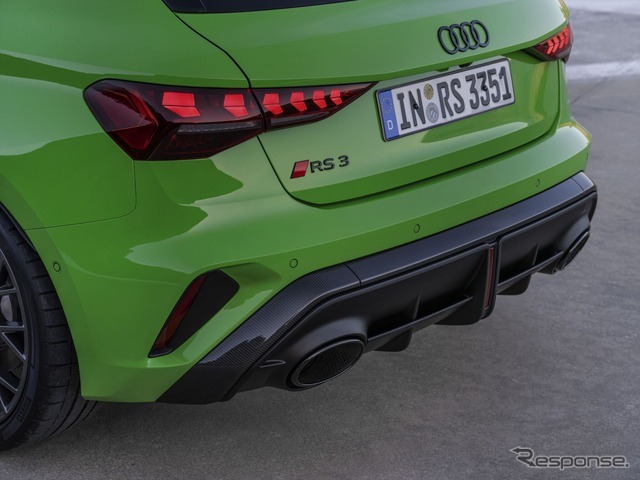アウディRS3スポーツバック 新型