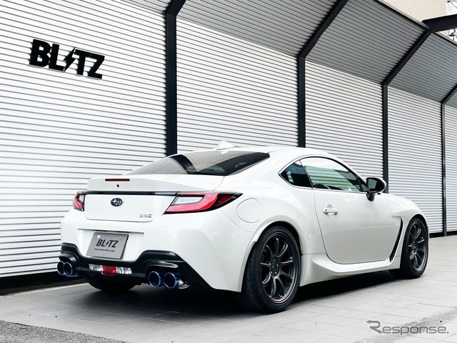 ニュルスペック・カスタムエディション　『GR86/BRZ」AT車用チタンカラーテールセット（VSR）装着例