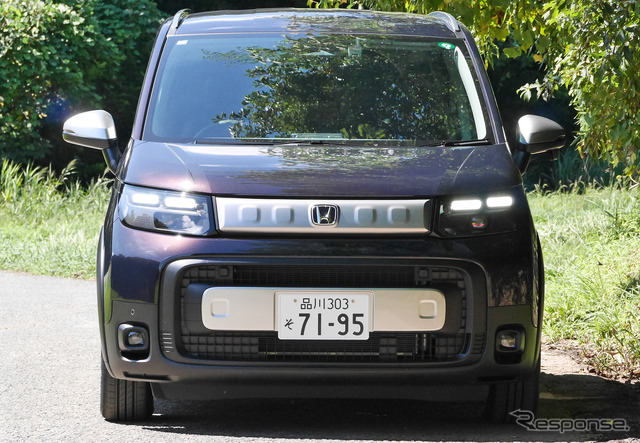 ホンダ フリードクロスター（FF ガソリンエンジン）