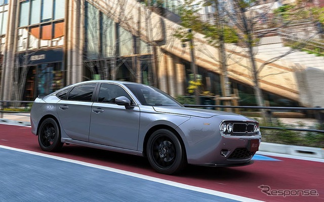 光岡自動車の創業55周年記念車「M55 Zero Edition」