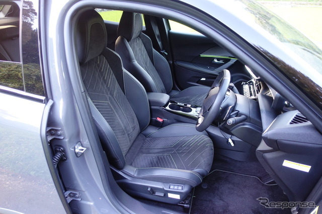 プジョー 2008 GT BlueHDi