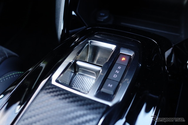 プジョー 2008 GT BlueHDi