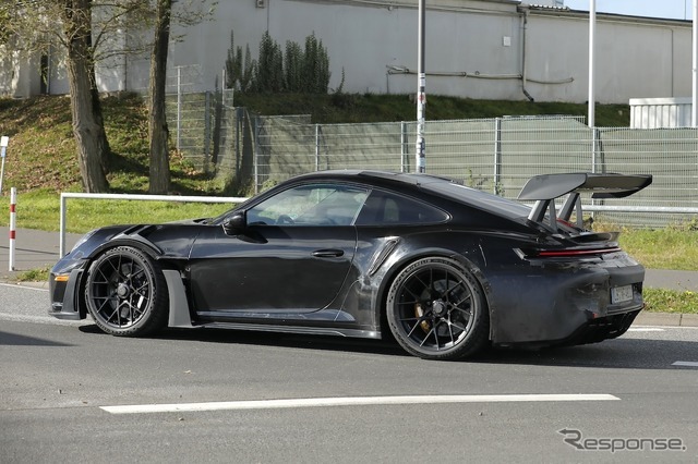 ポルシェ 911 GT3 RS 改良新型のプロトタイプ