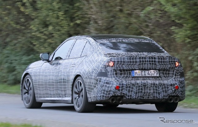 BMW 3シリーズ 次期型のプロトタイプ