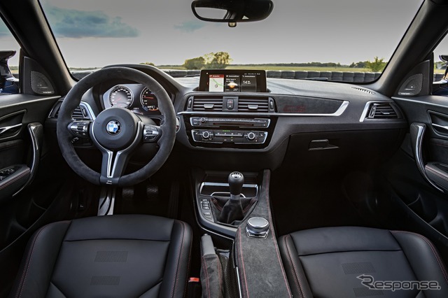 BMW M2 CS 従来型