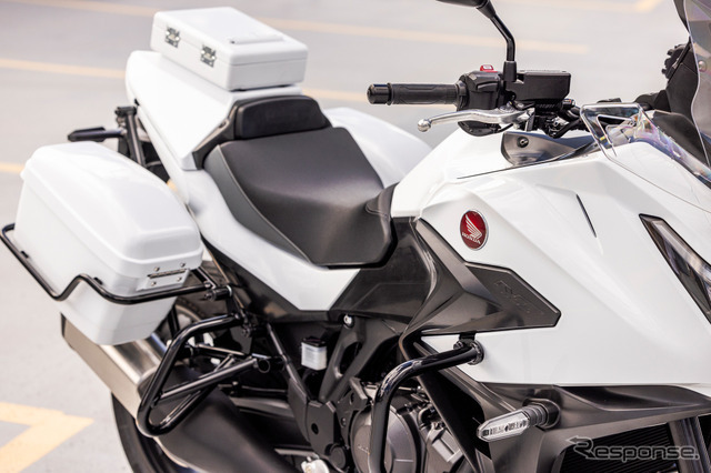 ホンダ『NT1100 Police』