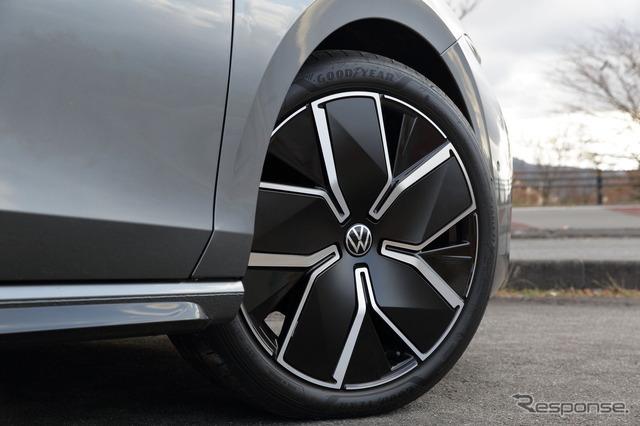 VW パサート 新型（eTSI Rラインプラスパッケージ）