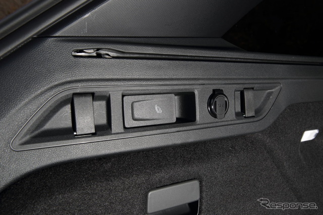 VW パサート 新型（eTSI Rラインプラスパッケージ）