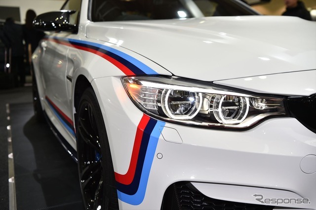 BMW M4 クーペ with Mパフォーマンスパーツ（東京オートサロン16）