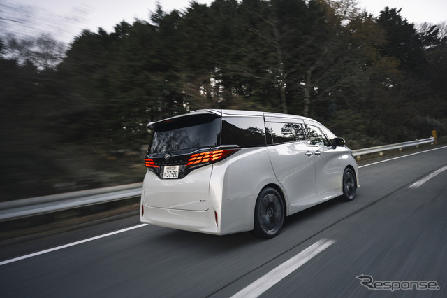 REGNO『GR-XIII TYPE RV』x トヨタ アルファード