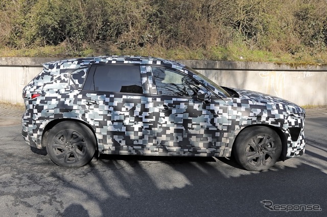 マツダ CX-5 次期型のプロトタイプ