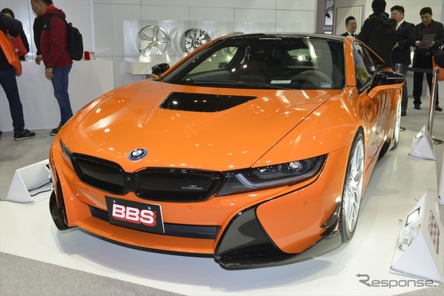 BBSジャパン BMW i8（東京オートサロン16）