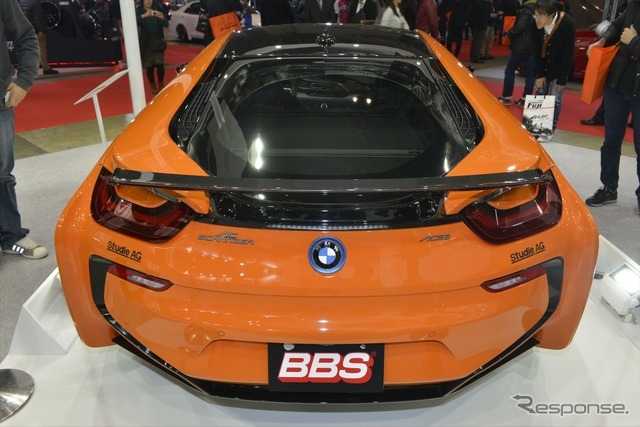 BBSジャパン BMW i8（東京オートサロン16）