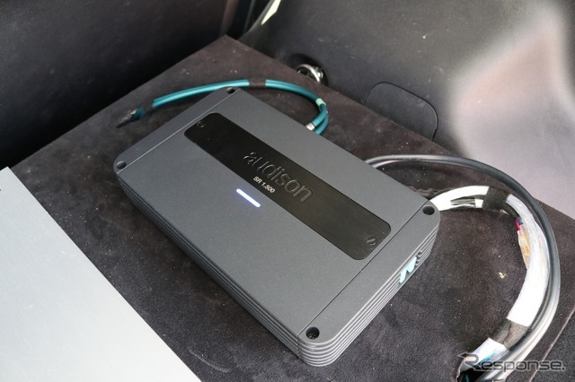 サブウーファー用にチョイスしたのがオーディソンのSR1.500.2。十分なパワーを備え小型、省電力なのも設置の理由となった。