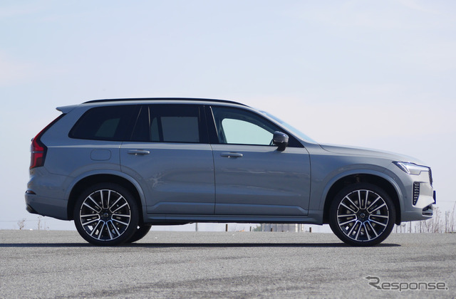 ボルボ XC90 ウルトラT8 AWD PHEV