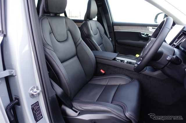 ボルボ XC90 ウルトラT8 AWD PHEV