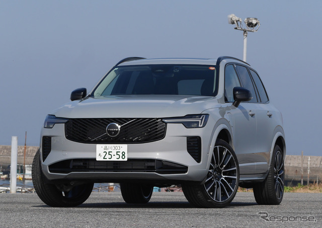 ボルボ XC90 ウルトラT8 AWD PHEV