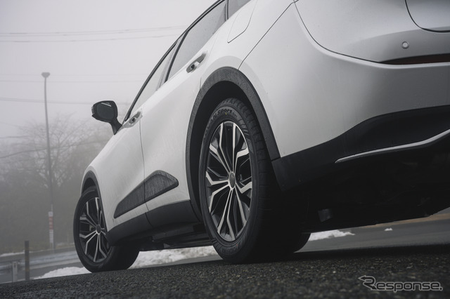 YOKOHAMA ADVANスポーツV107 × TOYOTA クラウンクロスオーバー