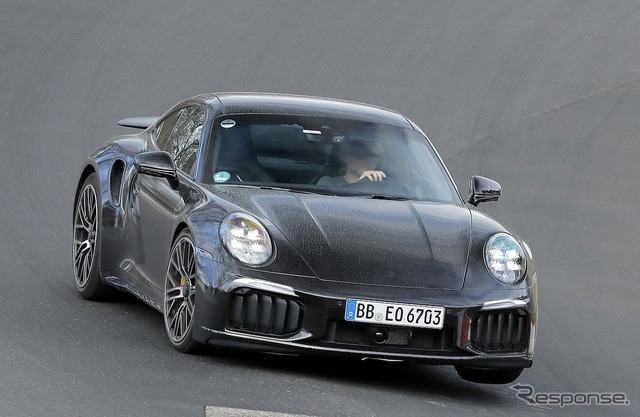 ポルシェ 911ターボS 改良新型のプロトタイプ