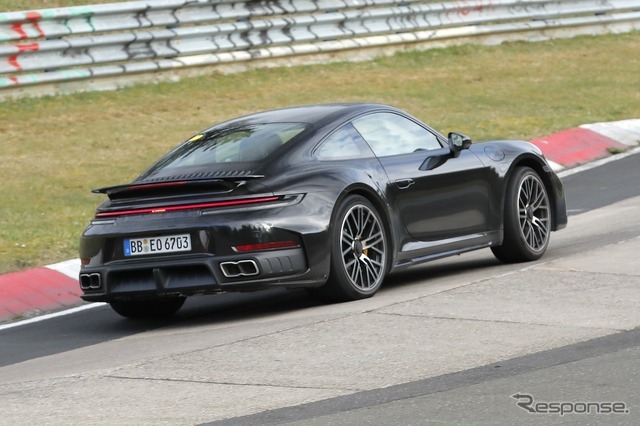 ポルシェ 911ターボS 改良新型のプロトタイプ