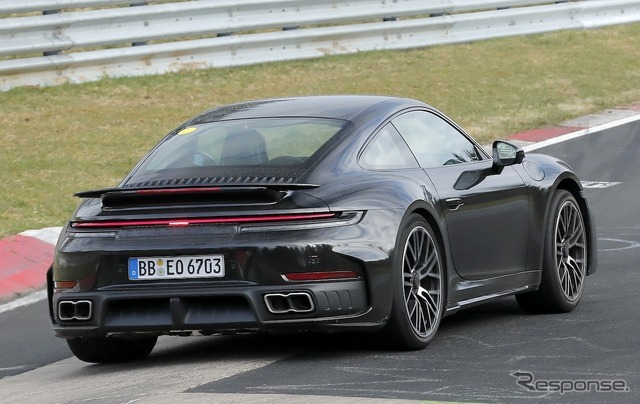 ポルシェ 911ターボS 改良新型のプロトタイプ