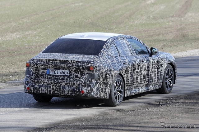 BMW 5シリーズ 改良新型のプロトタイプ