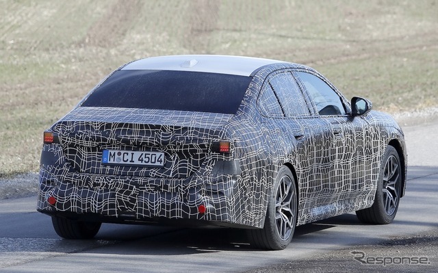 BMW 5シリーズ 改良新型のプロトタイプ