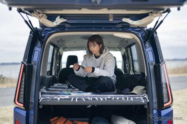 日産『セレナ AUTECH マルチベッド』