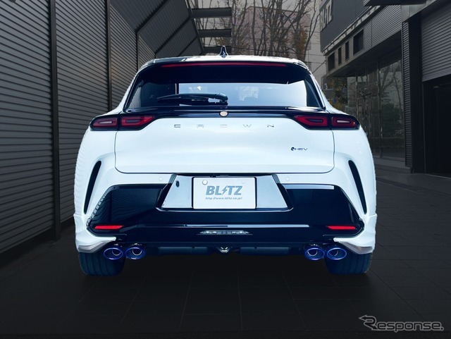 チタンカラーテールセット（VSR）装着例（モデリスタリヤスパッツ装備車）