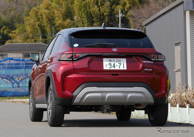 スズキ フロンクス AWD