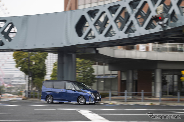 セレナ AUTECH SPORTS SPEC