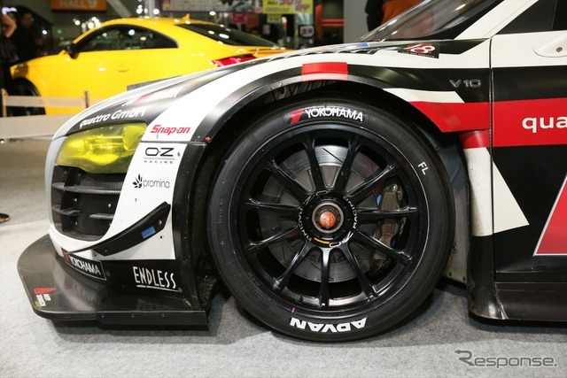 アウディ R8 LMS ウルトラ（東京オートサロン16）