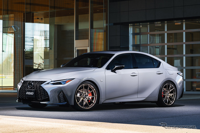 VERSUS VV21S「グレイスゴールド」× LEXUS IS Fスポーツ