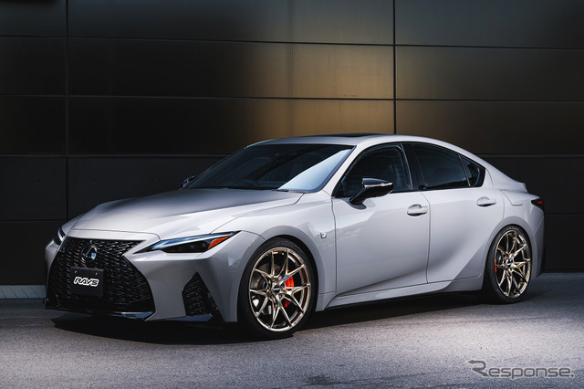 VERSUS VV21S「グレイスゴールド」× LEXUS IS Fスポーツ