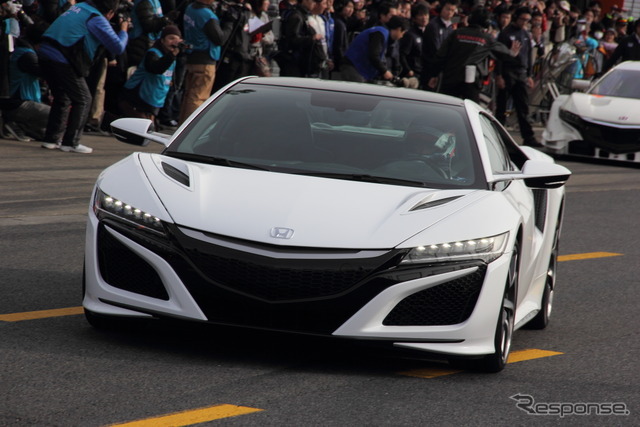 新型NSX、鈴鹿サーキットでのファン感謝デーにも登場