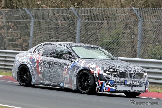BMW M3 EV プロトタイプ