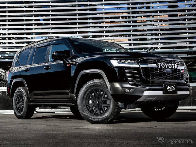 MID ナイトロパワー M62 TOMAHAWK ×TOYOTA ランドクルーザー300