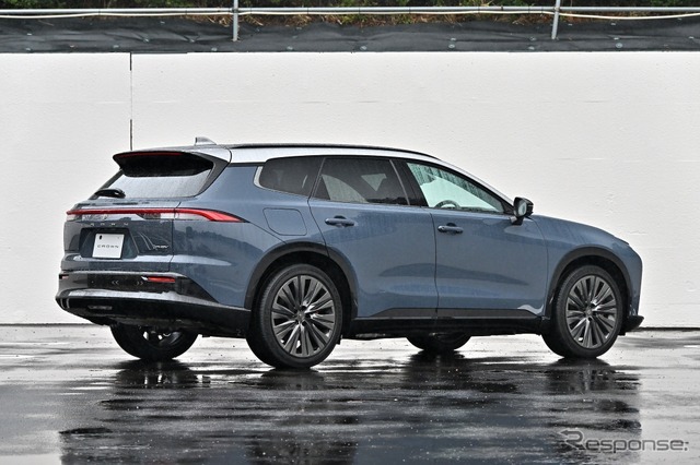 トヨタ クラウンエステート（PHEV）