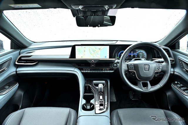 トヨタ クラウンエステート（PHEV）