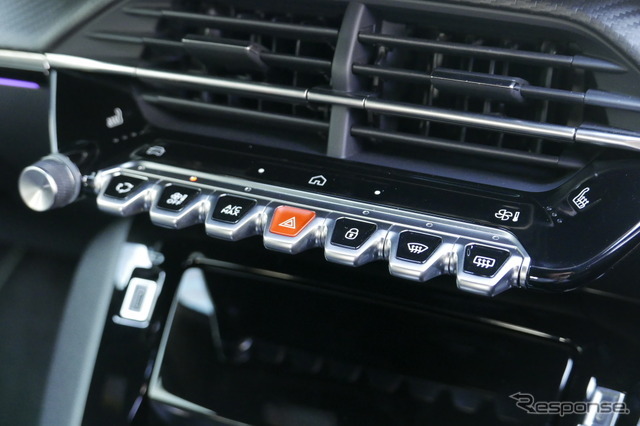 プジョー 2008 GT BlueHDi