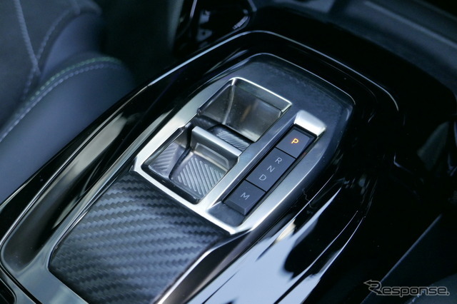 プジョー 2008 GT BlueHDi