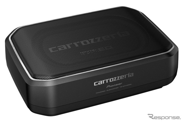 「パワードサブウーファー」の一例（カロッツェリア・TS-WX140DA）。