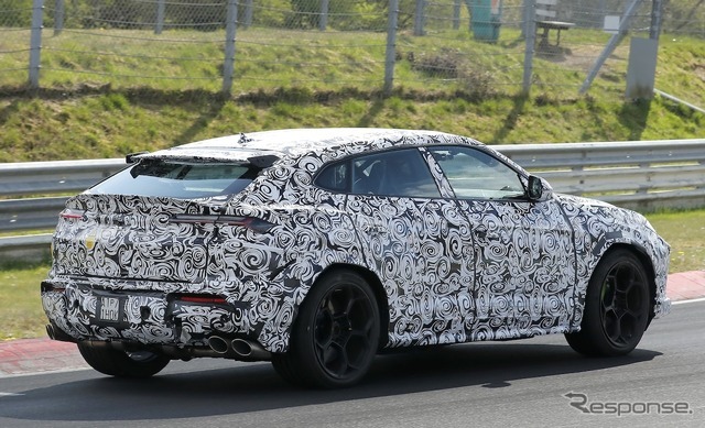 ランボルギーニ ウルス 改良新型のプロトタイプ